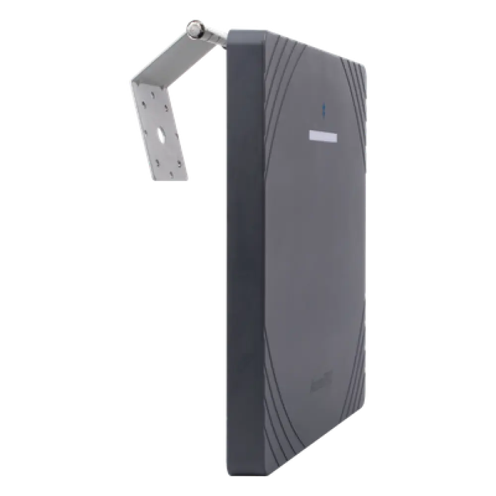 Lector RFID UHF / Alcance 6 m (19.7 ft) / Bluetooth / Antena 12 dBi / Wiegand 26 / IP Climas Extremos