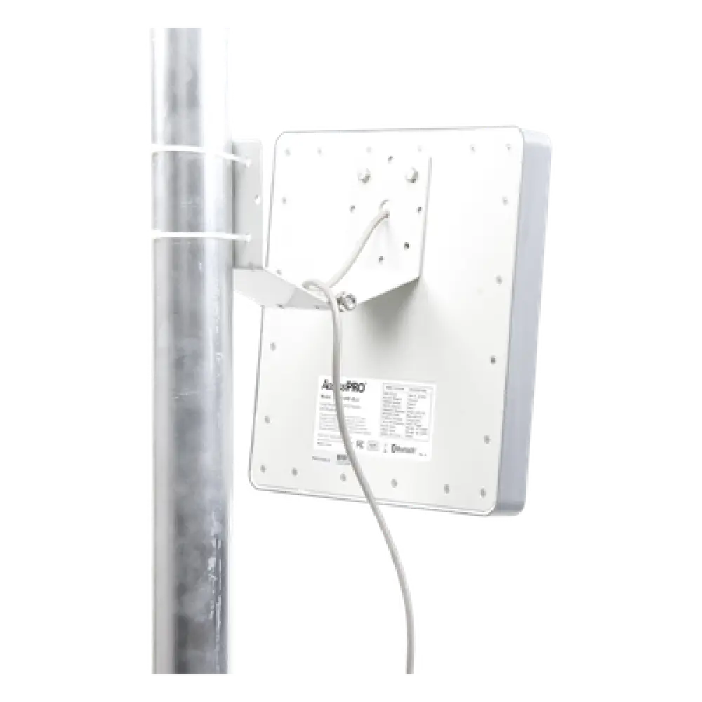 Lector RFID UHF / Alcance 6 m (19.7 ft) / Bluetooth / Antena 12 dBi / Wiegand 26 / IP Climas Extremos
