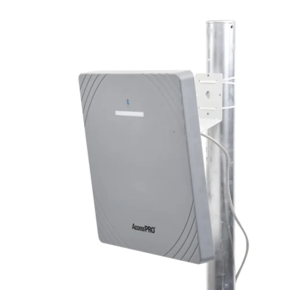 Lector RFID UHF / Alcance 12 m (39.4 ft) / Antena 12 dBi / Bluetooth / Wiegand 26 Bits / -20 a 80 °C