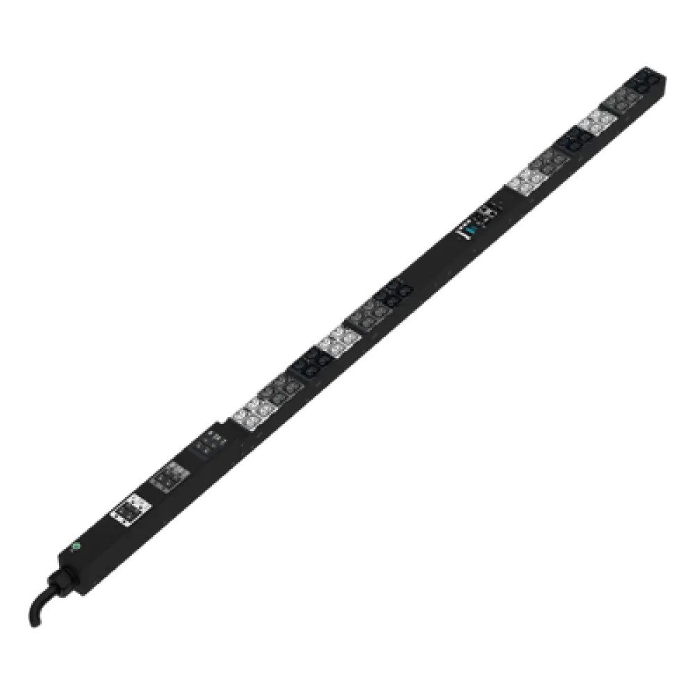 PDU Monitoreable y Switchable / 48 Salidas C13/C15/C19/C21 / Entrada IEC 60309 3P+N+E 6h 30A/32A / 240 Vca / Instalación Vertical