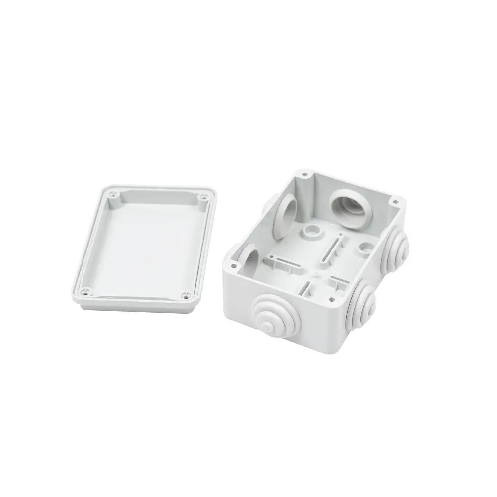 Caja Estanca de PVC Para Derivación y Conexión, 6 Entradas, Tapa Atornillada, 120x80x50 mm (Área interna), Uso Exterior IP55, Material que no Propaga el Fuego y Libre de Hálogenos
