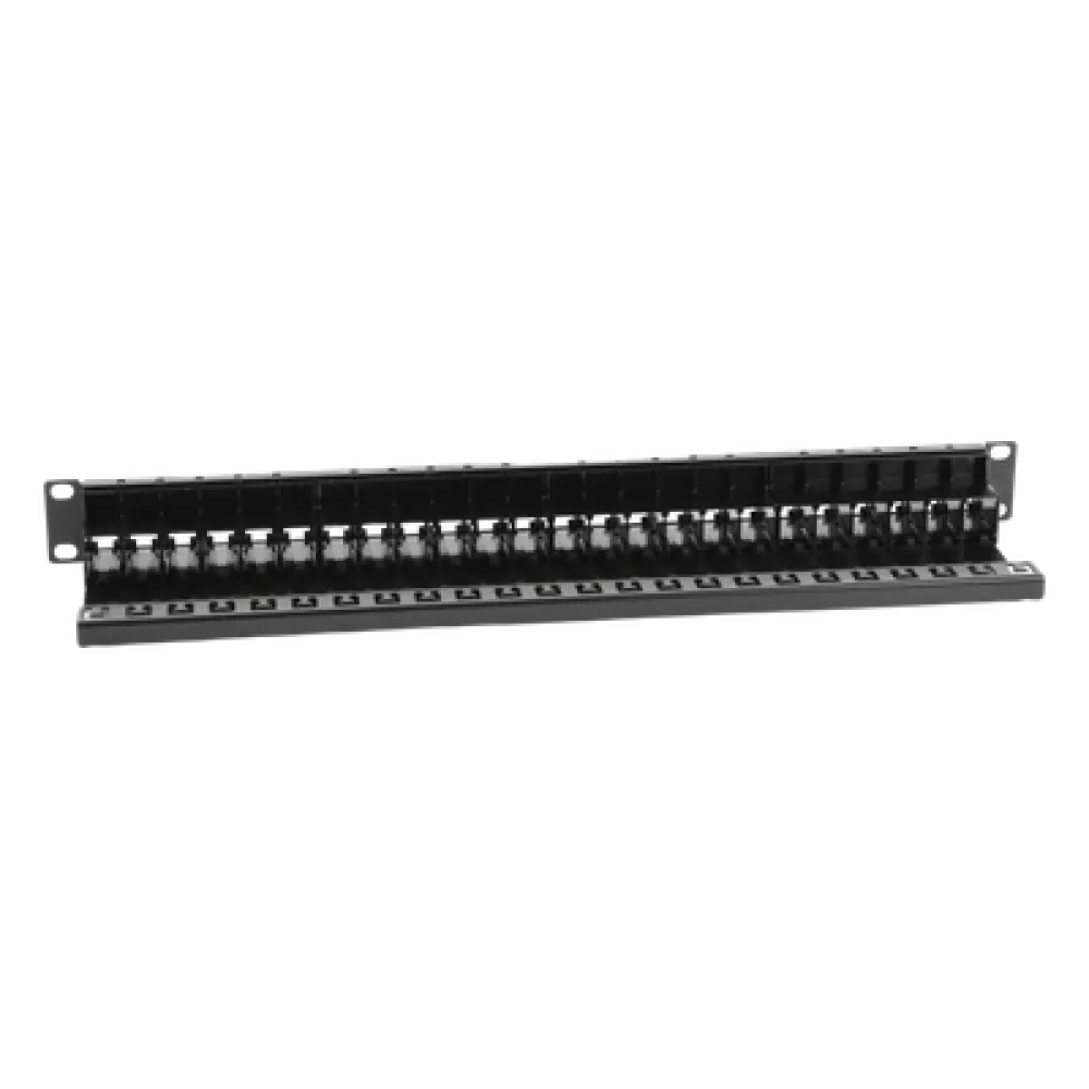 Patch Panel UTP de 24 Puertos / Categoría 6 / Plano / 1UR / Precargado con Jacks Z-MAX / Acero 18 Gauge