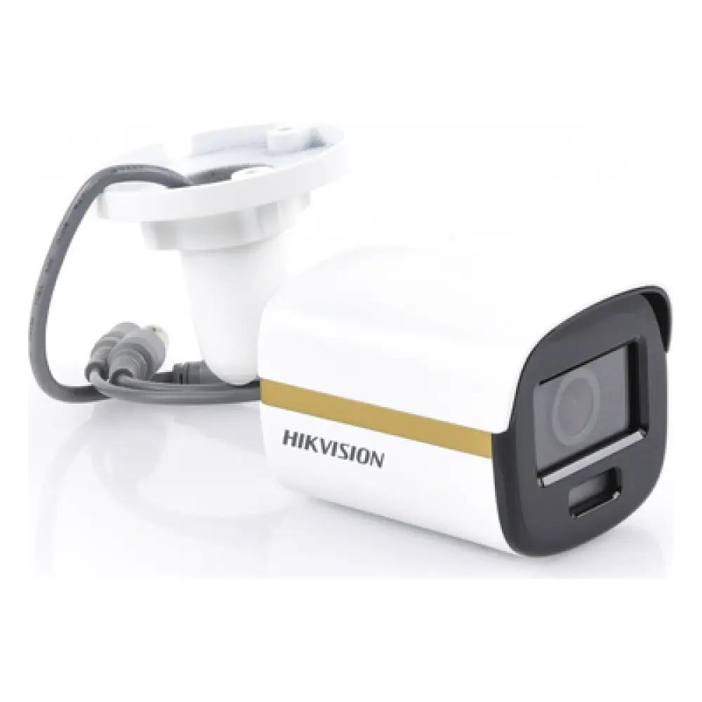 Cámara Bala TURBOHD 4K / Imagen a Color 24/7 / Lente 2.8 mm / Luz Blanca 20 m (65.6 ft) / Exterior IP67 / WDR 130 dB / Metal