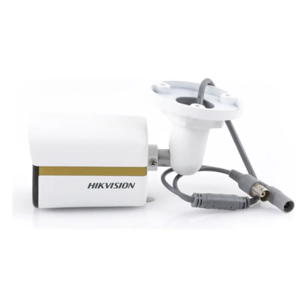 Cámara Bala TURBOHD 4K / Imagen a Color 24/7 / Lente 2.8 mm / Luz Blanca 20 m (65.6 ft) / Exterior IP67 / WDR 130 dB / Metal