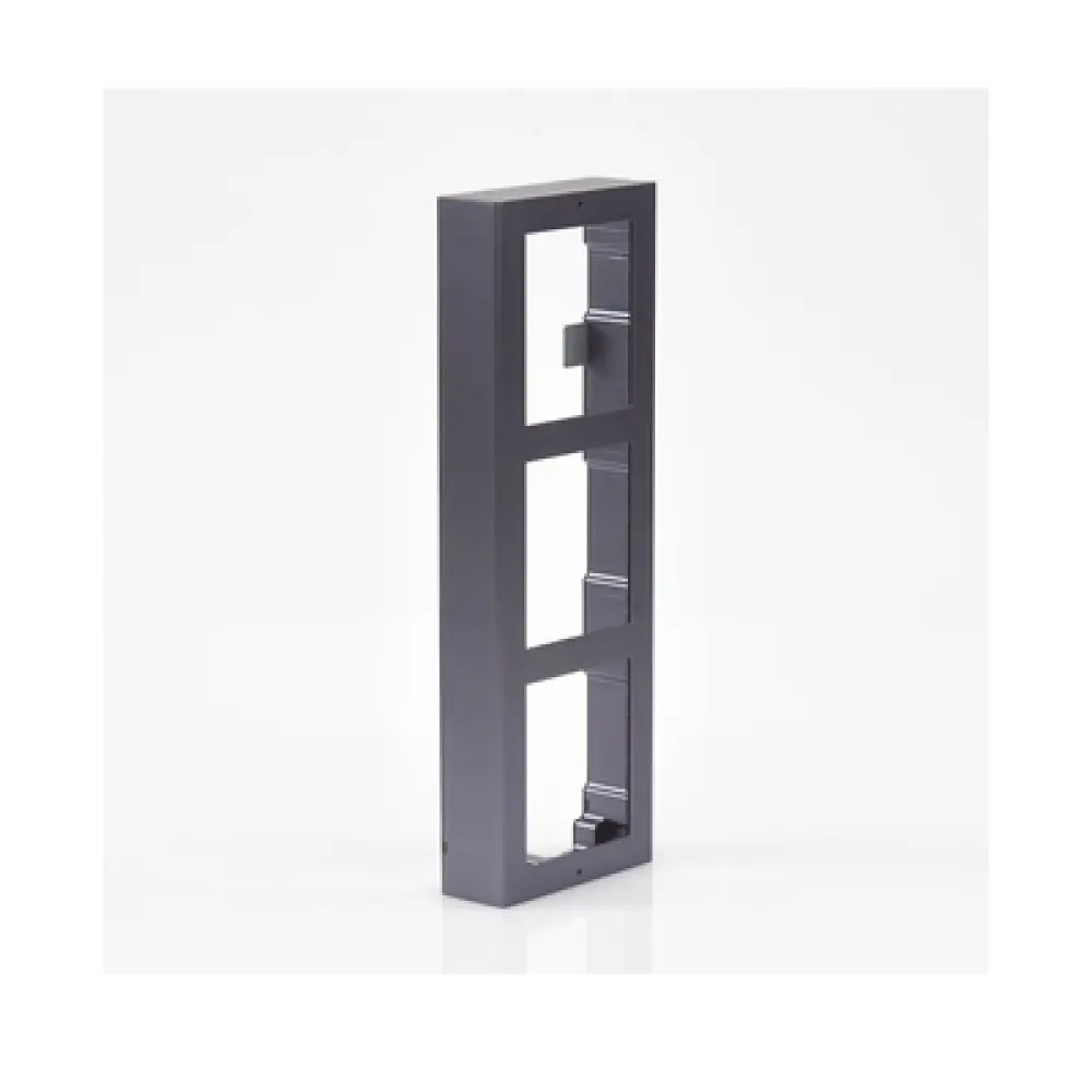 Base de Montaje para Videoportero IP / 3 Módulos / Superficie / Aluminio Anticorrosión / -40°C a +60°C (-40°F a 140°F)