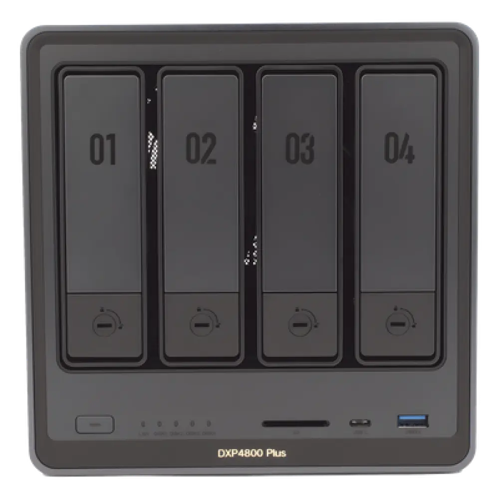 NAS 4 Bahías / Intel Pentium Gold 8505 5 Núcleos / 10GbE + 2.5GbE / DDR5 8GB Expandible a 64GB / PCIe 4.0 M.2 NVMe / USB 3.2 Gen 2 / HDMI 4K