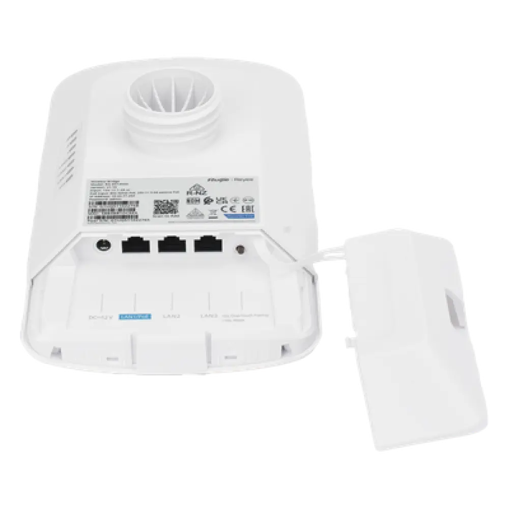 Kit Punto a Punto / Wi-Fi 5 867 Mbps / 5 GHz / Alcance 5 km (16,404 ft) / Antena 16 dBi / 3 Puertos Gigabit / IP55 / Administración Cloud