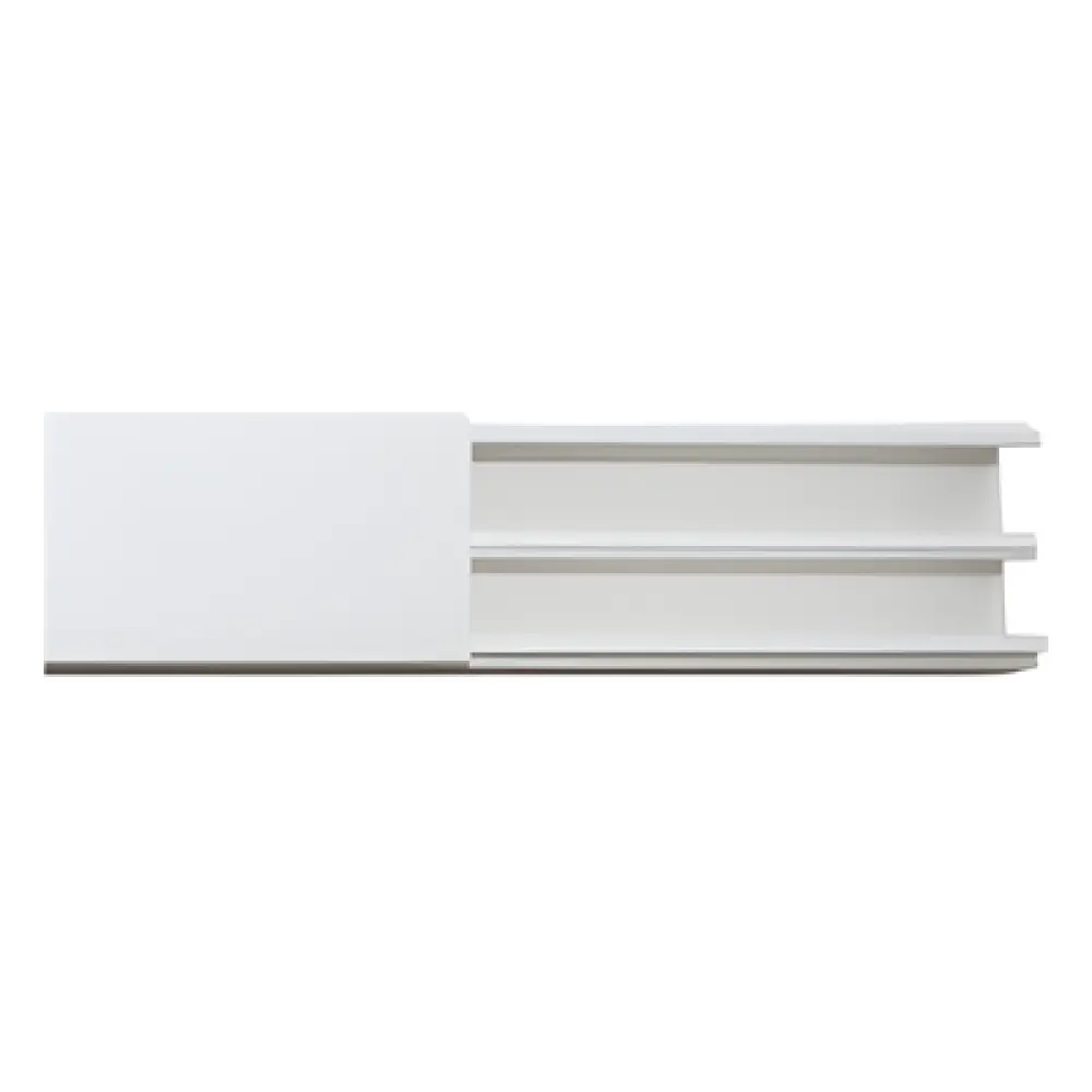 Canaleta de PVC / 17 x 35 mm / 2.5 m (8.2 ft) / Auto-extinguible / Resistente a UV