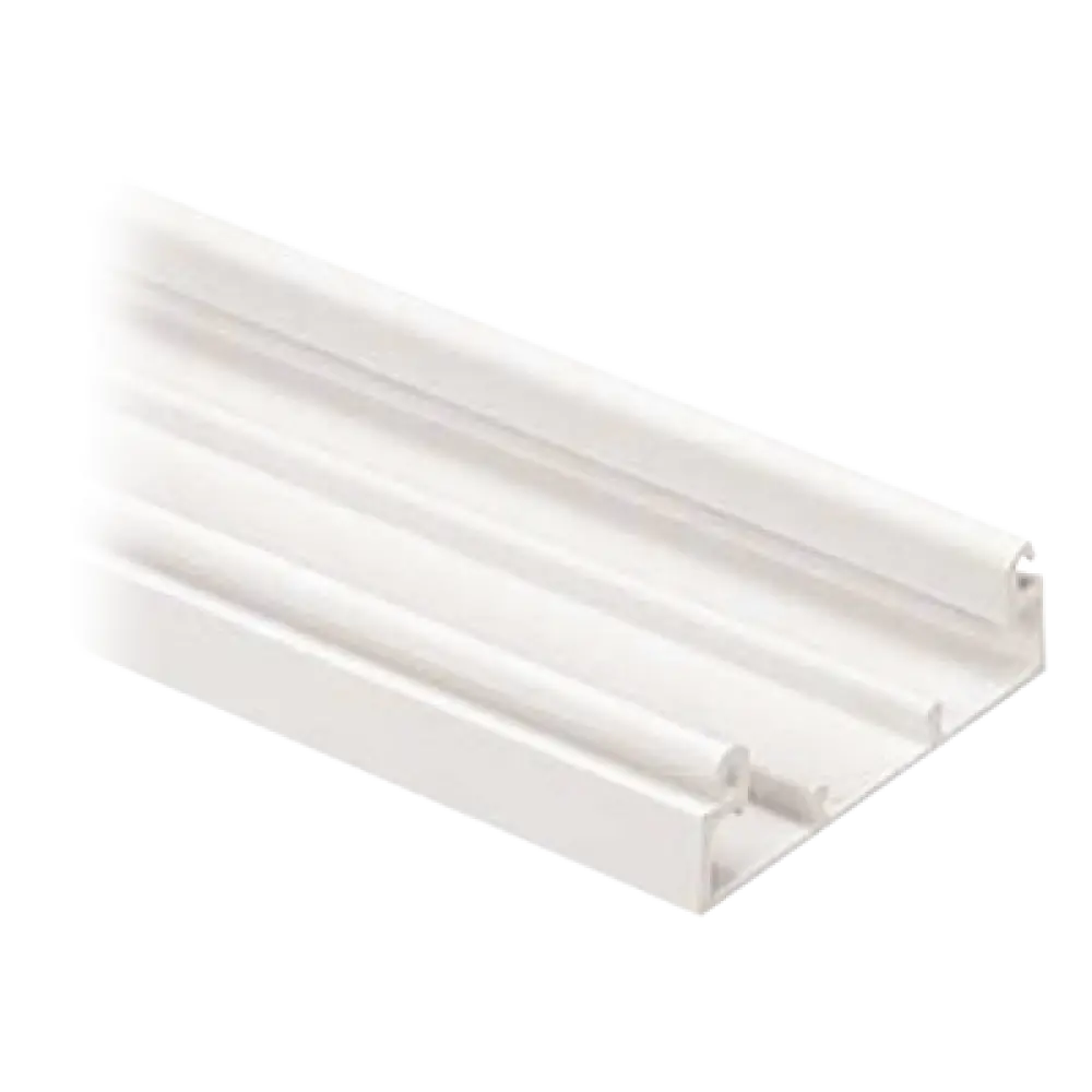 Base para Canaleta / PVC Rígido / 60.3 x 18.5 x 2400 mm / Cinta Adhesiva / Orificios Pre-Perforados / UL94V-0 / Blanco Mate