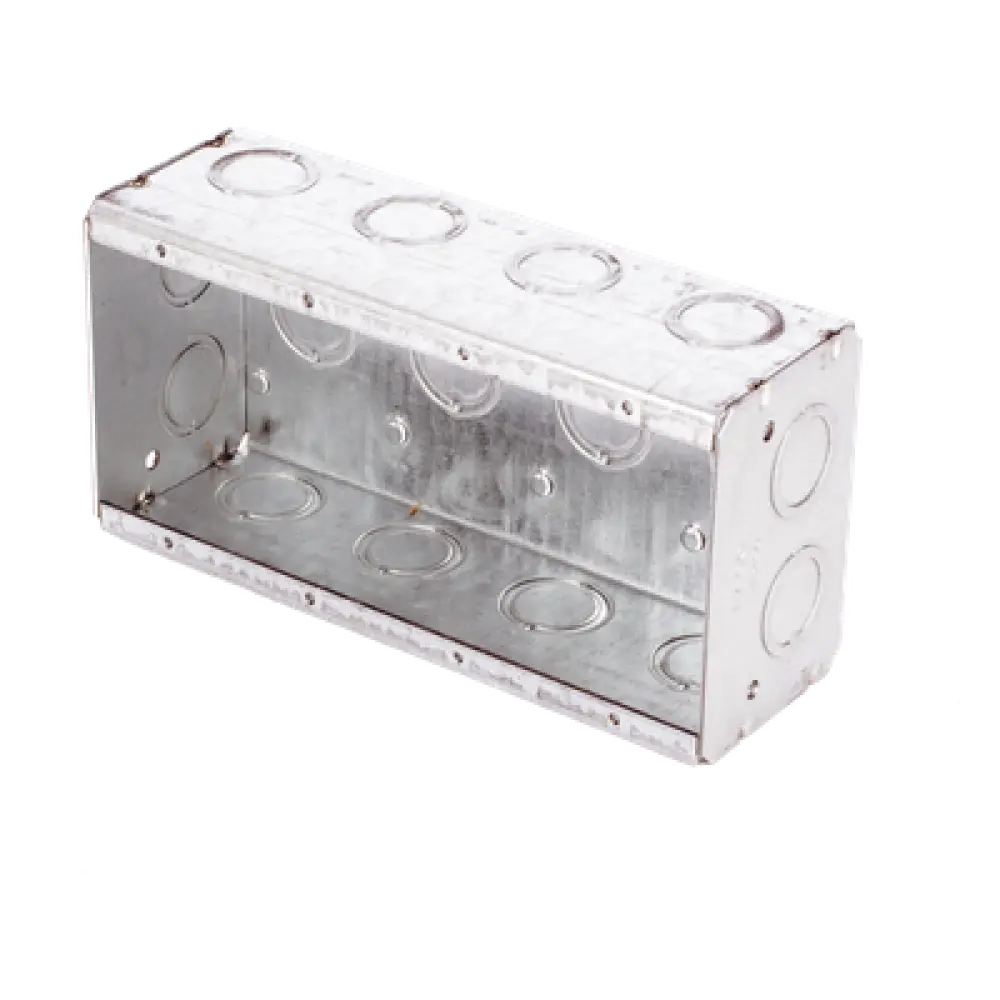 Caja Multigang de Acero Galvanizado / 4 Gangs / Profundidad 2.5 in / 20 Entradas TKO 1/2"-3/4" / Capacidad 63.5 in³ / UL Listed