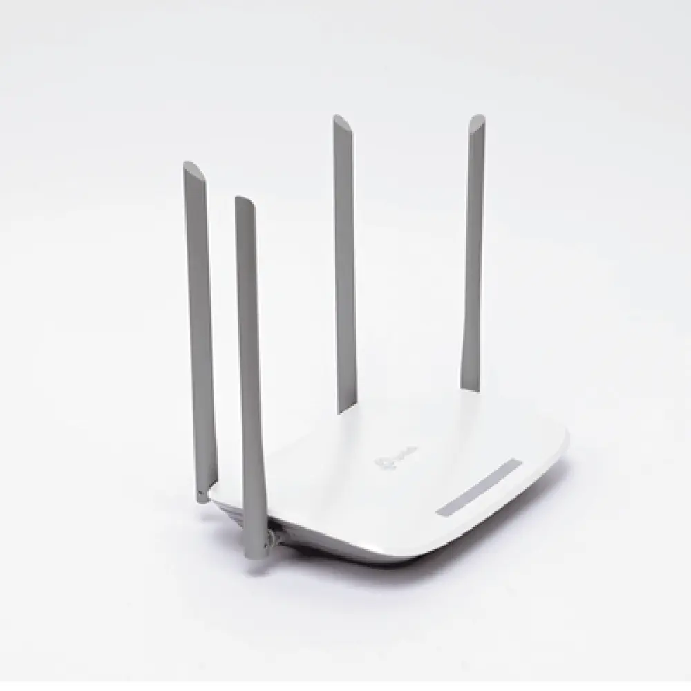 Router Inalámbrico / Wi-Fi 5 AC1200 / Doble Banda / 4 Antenas Externas / 3 LAN Gigabit / 1 WAN Gigabit / EasyMesh / Gestión Remota TR-069