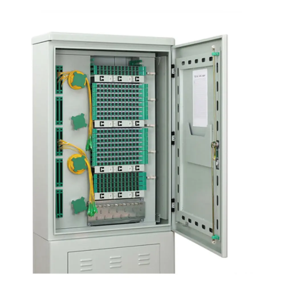 Gabinete de Distribución FDT / IP65 / 288 Núcleos de Fibra Óptica / Splitters 2x8 y 2x16 SC/APC / -40°C a +60°C
