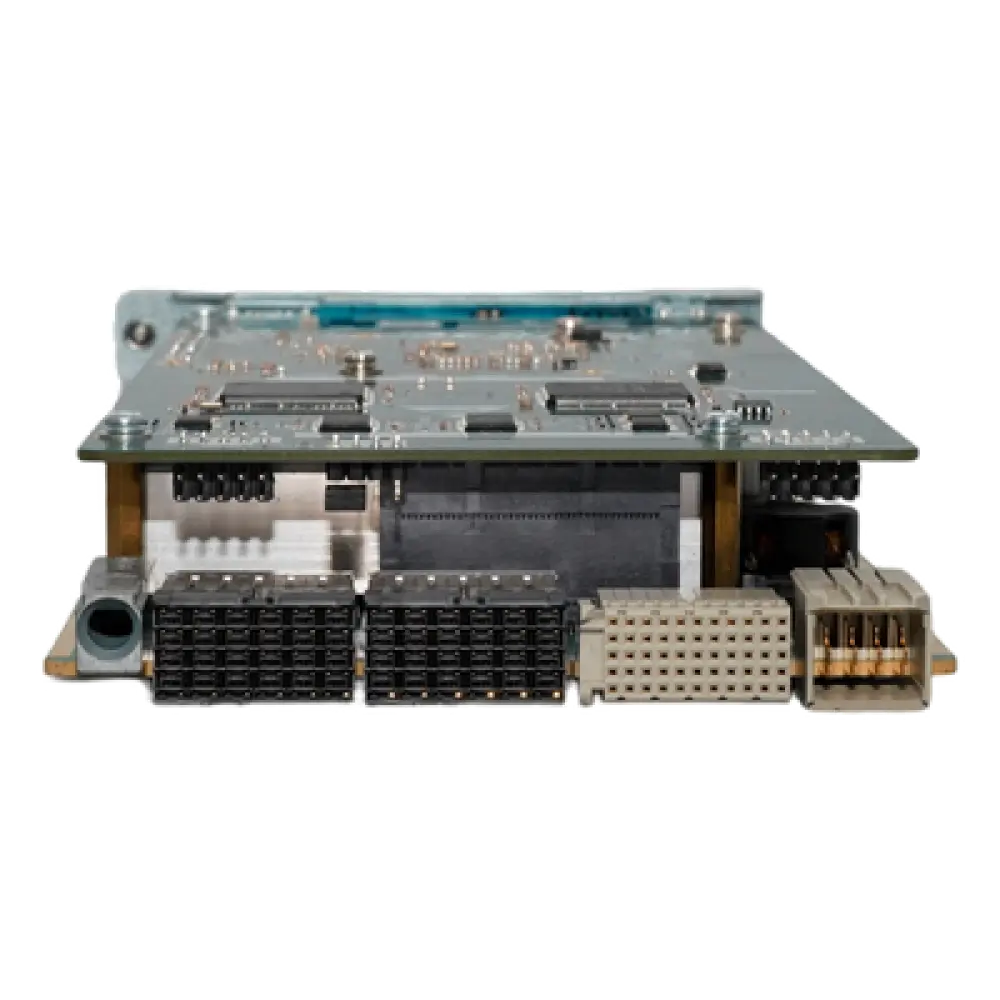 Tarjeta de Control y Uplink / 3x SFP/SFP+ 1/10G / 1x QSFP28 40/50/100G / Puerto Consola RJ45 / Out-Band 10/100/1000Base-T