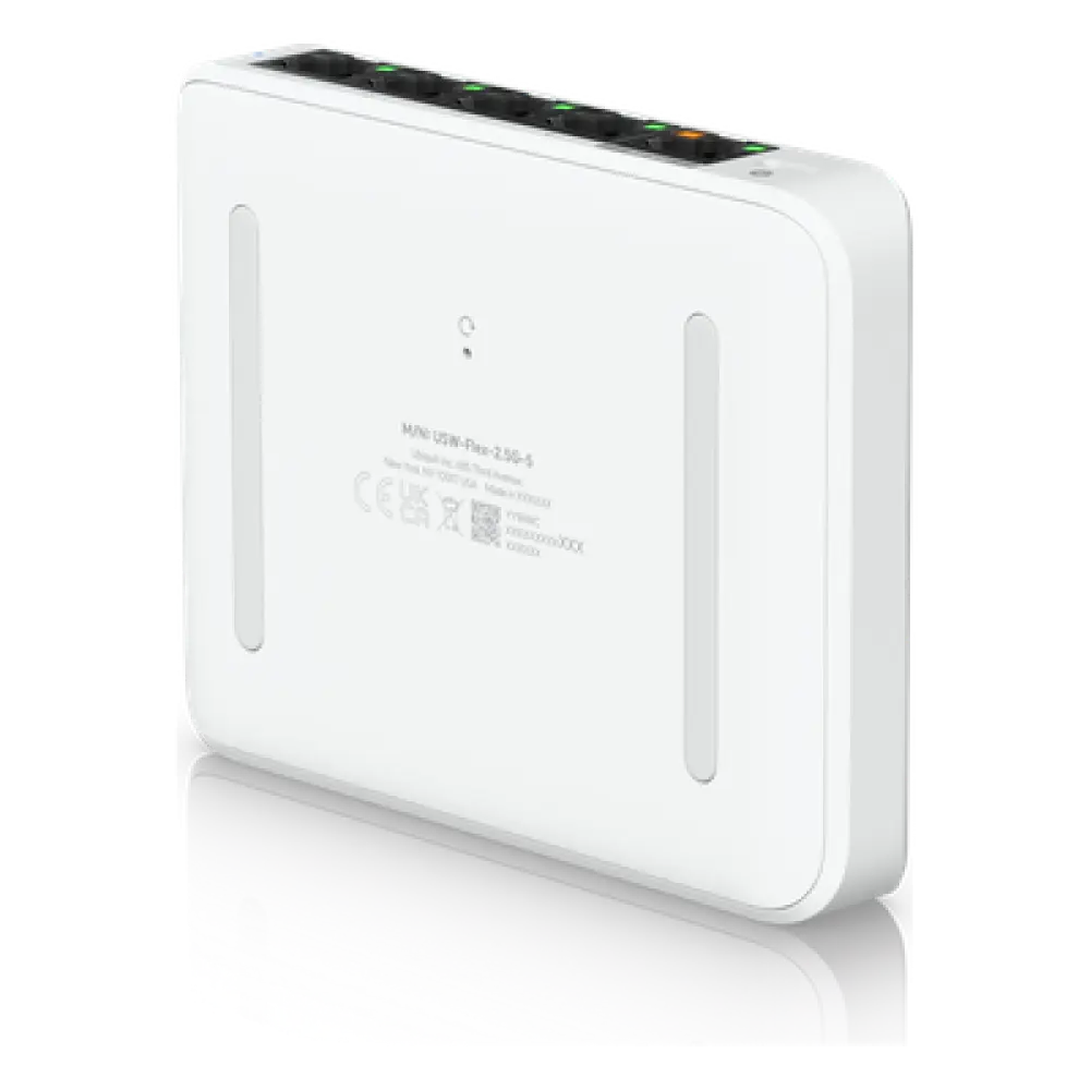 Switch administrable / 5 puertos 2.5G / PoE o USB-C / 25 Gbps / Compacto 4.6 x 3.5 x 0.8'