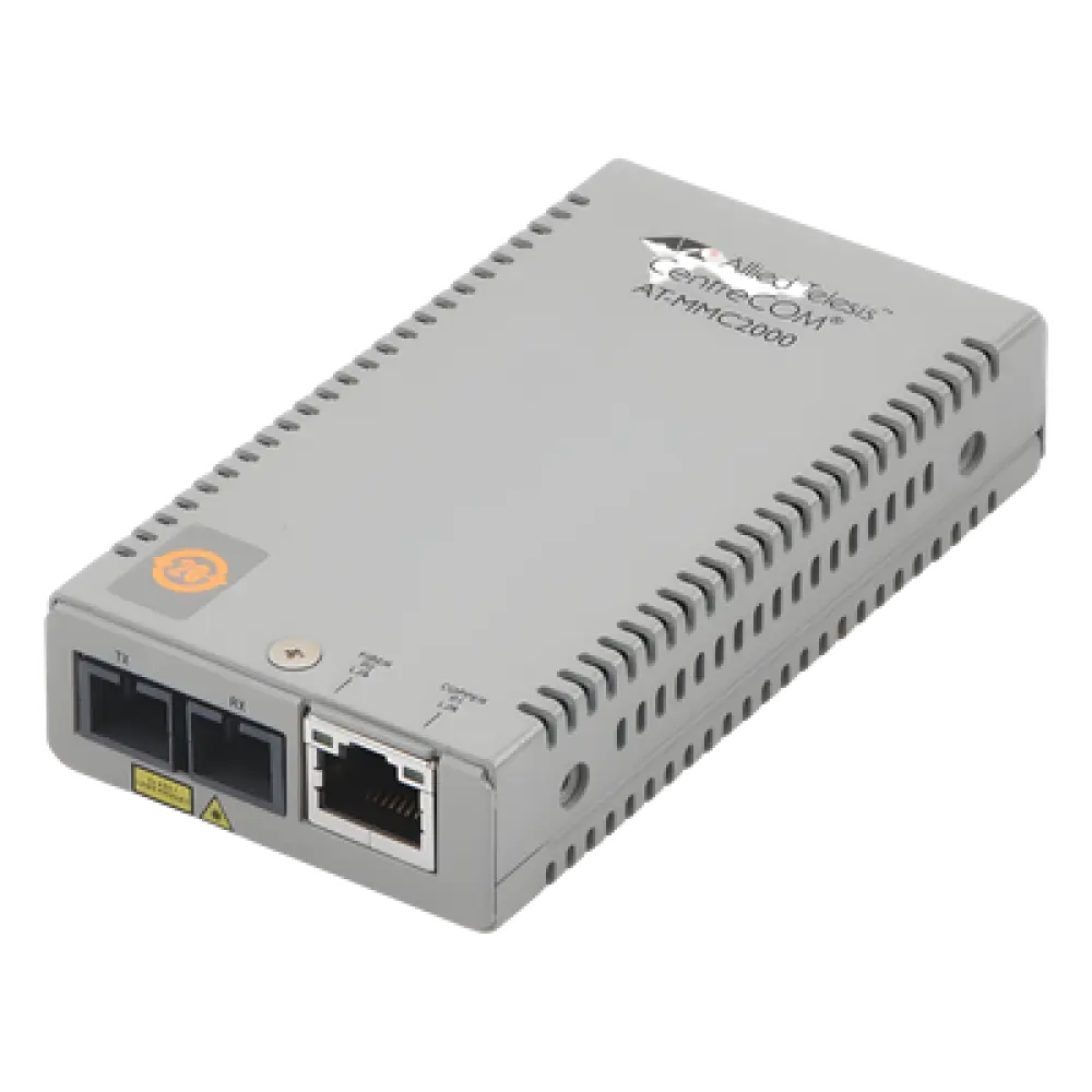 Convertidor de medios / 10/100TX a 100FX / Multimodo SC / 2 km / TAA / Multiregión PSU / 0°C a 50°C