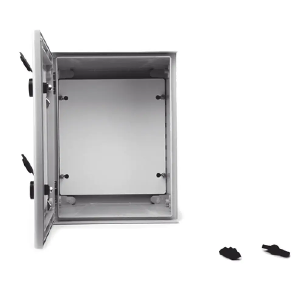 Gabinete de Poliéster IP65 / Puerta Transparente / 300 x 400 x 200 mm / Placa Trasera Incluida / Carga Máxima 30 kg