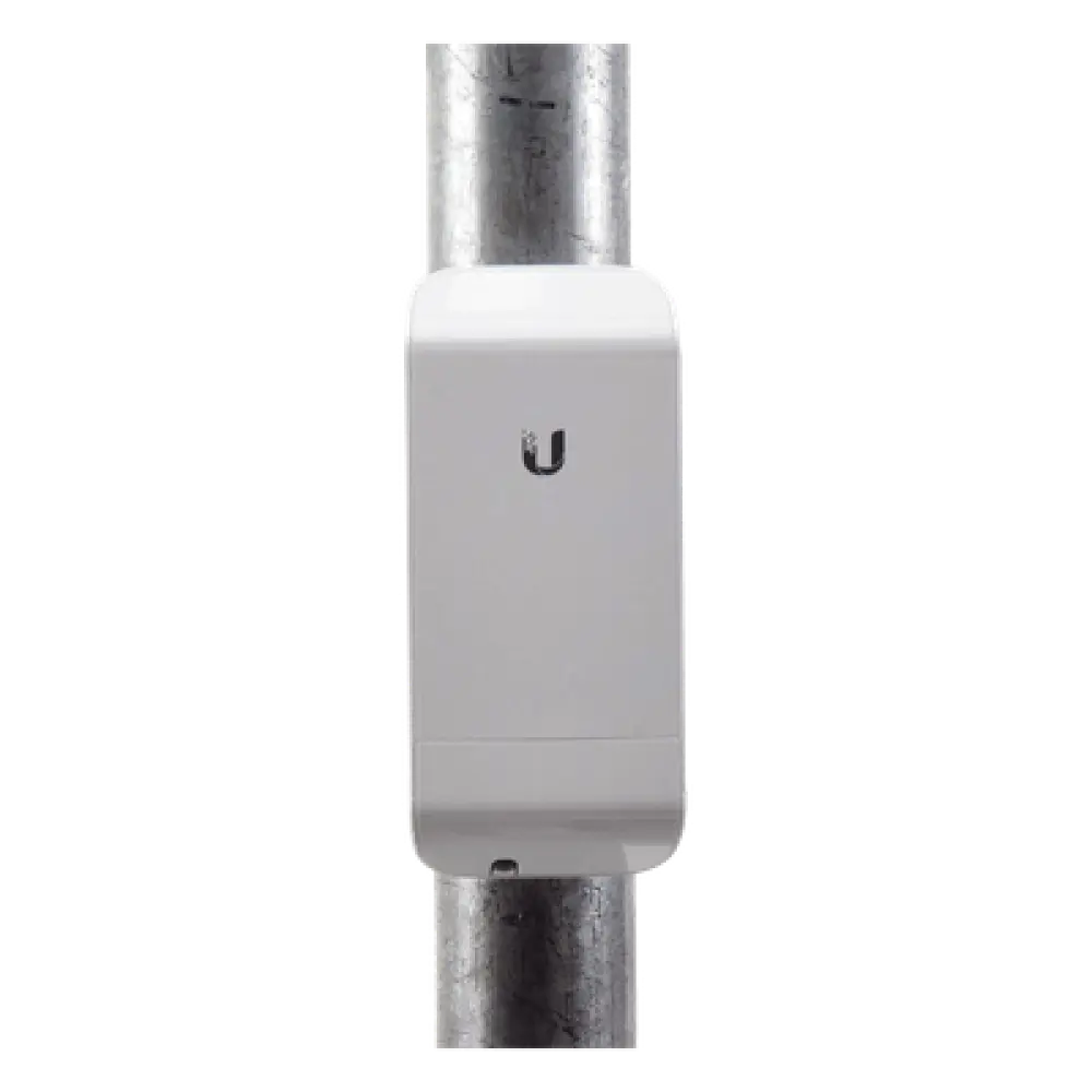 CPE inalámbrico / 2.4 GHz / 150 Mbps / Antena 8 dBi / 1 puerto 10/100 Mbps / PoE 24V / 161x31x80 mm