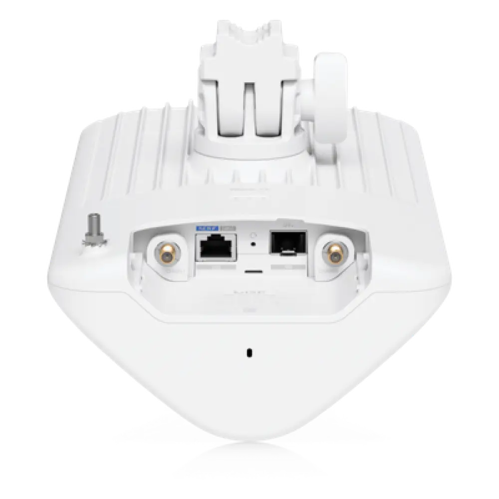 Punto de Acceso PtMP / 60 GHz + 5 GHz Wi-Fi 6 / 2.7 Gbps Simétricos / 31 Clientes / Cobertura 90° / IP67 / 2.5 GbE + 10G SFP+