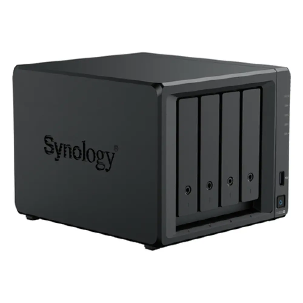 NAS 4 Bahías / Expandible a 9 Bahías / 2 Puertos 2.5GbE / 2 Ranuras M.2 NVMe / Procesador AMD Ryzen V1500B / 4 GB DDR4 ECC / Escritura Secuencial 565 MB/s / RAID Híbrido
