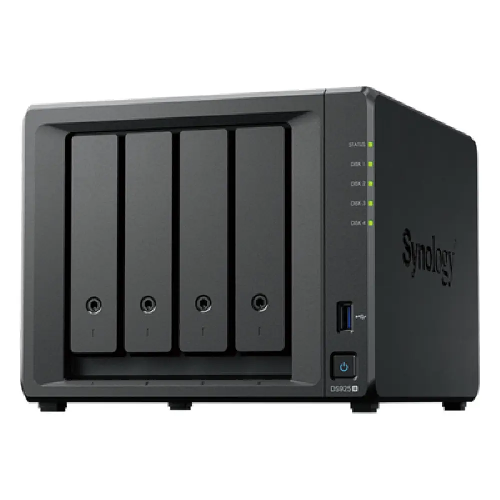 NAS 4 Bahías / Expandible a 9 Bahías / 2 Puertos 2.5GbE / 2 Ranuras M.2 NVMe / Procesador AMD Ryzen V1500B / 4 GB DDR4 ECC / Escritura Secuencial 565 MB/s / RAID Híbrido