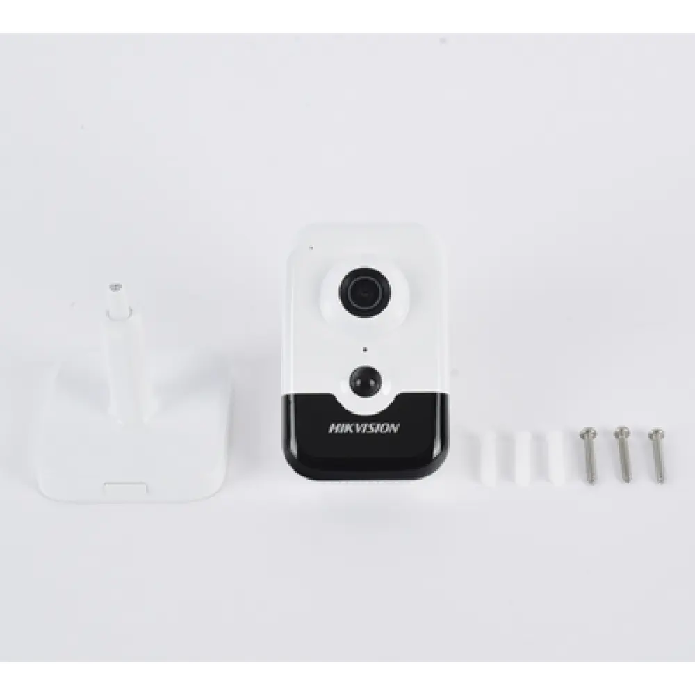 Cámara Cubo IP / 4 Megapixel / Lente 2.8 mm / IR EXIR 10 m (32.8 ft) / Sensor PIR 8 m (26.2 ft) / WDR 120 dB / PoE / Audio Bidireccional